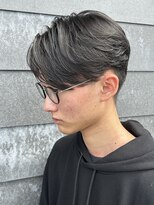 ヒュイル バイ ニアウ(Hwyl by Niau)&nbsp;メンズマッシュセンターパートスパイラルパーマニュアンスパーマ