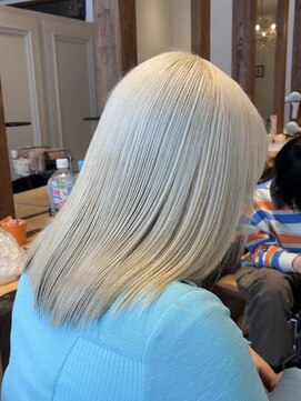 リード バイ ラグーン(LEAD by LAGOON) ホワイトブロンド☆抜きっぱなしカラー☆ケアブリーチ