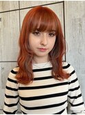 ロング顔周りレイヤー前髪ありオレンジカラー