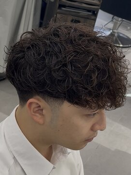 グルーマーズクレッジ 渋谷店(GROOMER/S CREDGE) スペインカール