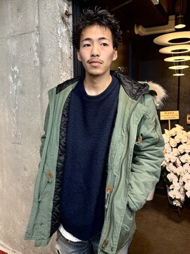 オルカ(ORCA) スパイキーショート　ルーズショートパーマ　短髪　新宿　南川