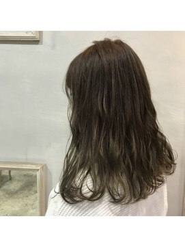 エイチ(H eitf) 【ナチュラルロング エイチ原宿/小島遥香】