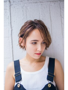 ピズム(PISM) 耳かけニュアンスイメチェンボブ/フォギーベージュ