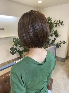 ヘアアンドメイクフリッシュ(HAIR&MAKE FRISCH) ボブよりのショートボブ