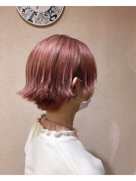 ジプソ(Gypso Hair salon) 【 ブリーチカラー × ペールピンクベージュ 】