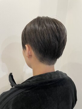 ベンチ 新宿店(bench) 刈り上げショート