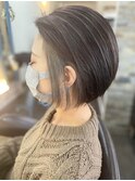 アッシュグレーインナーハイライト×ショートスタイル