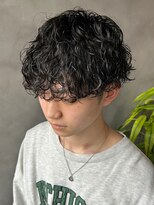 ザ マイル(The mile)&nbsp;束感波間きパーマツーブロックマッシュメンズカット