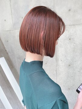 キビト(kibito) 切りっぱなしボブにテラコッタオレンジ