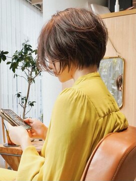 アイドットプラス 表参道(i.+omotesando) ゆったりショートボブヘア骨格補正簡単スタイリングくせ毛カバー
