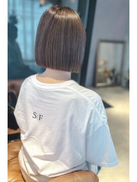 ティル(till) 【till_emi】まろみブラウンとボブ　シークレットハイライト