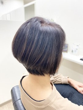 バンビ 大矢野店( Bambi) ショートボブ