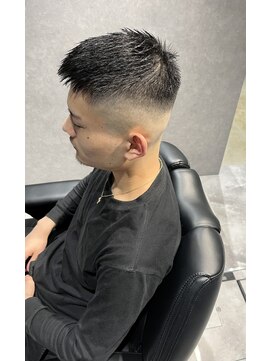 ボンド(B.ond) スキンフェードクロップスタイル