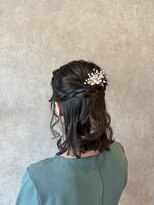 シーバイシオン(Sea by sion)&nbsp;結婚式お呼ばれハーフアップ♪