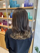 リル 新浜店(LiL)&nbsp;ベージュ裾カラー×ナチュラルブラウンカラー葉田24