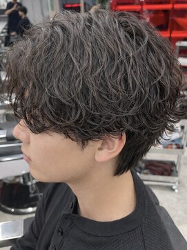 エイトメン 新宿店(EIGHT MEN) シャドウパーマ　センターパート　フェザーショート