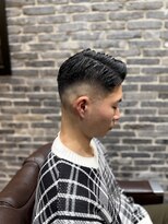 ミリオンバックス 御徒町店(Million Backs)&nbsp;MEN’S HAIR/サーフカール/刈り上げセンターパート/御徒町