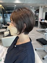 ミラバイケンジ 藤沢(Mira by KENJE)&nbsp;広がる髪を抑える丸みショート/30代/40代/50代[藤沢/ショート]