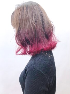アルバム 渋谷パルコ(ALBUM) ビビットピンク袖カラー_毛先パーマことりベージュ_ba265802