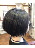 ショートボブ