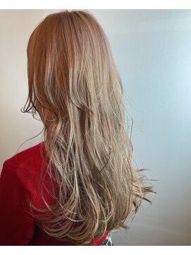 ロイジー(roijir) 【表参道　roijir】ハイトーンベージュ