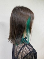 アジールヘア 東上野店(agir hair)&nbsp;切りっぱなし外ハネロブインナーカラーグリーン派手髪