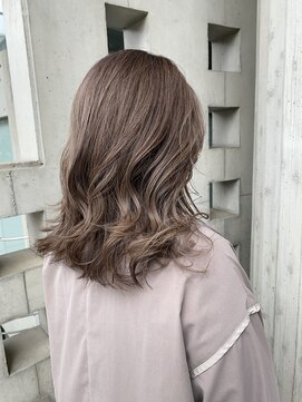 リバレッジ 広尾(Leverage) 白髪ぼかしハイライト【広尾/恵比寿】担当:柴崎