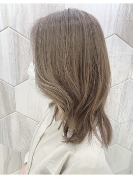 ビューティドレッセヤマノ 池袋パルコ(Beauty Dresse YAMANO) 【ミディアム】【ハイライト】結んでも可愛い！明るめカラー