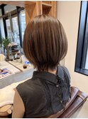 大人美人くびれヘア艶感結べるボブうる艶髪レイヤーカット