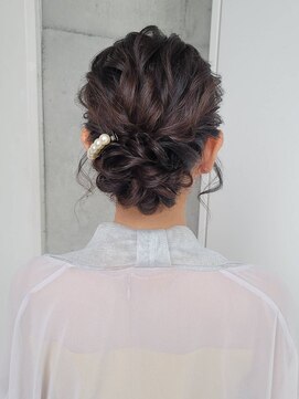 スタジオカラー(Studio Color) ゆるめシニヨン