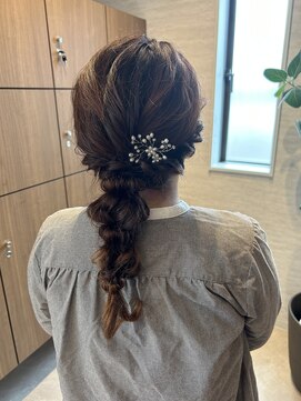 コンティバイミラートーク(CONTY by MIRROR TALK) ゆるあみおろしヘア