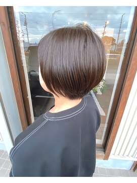 アーチテクトヘア(Architect hair by Eger) グレーシルバー×ショートボブ