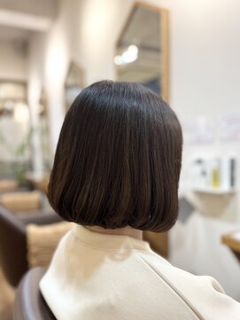 フリージア(freesia) ボブ/30代40代50代/艶ボブ