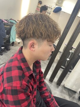 ヘアープロポーザー ラグ(hair proposer Leggu) ニュアンスツイスパ刈り上げショートマッシュ