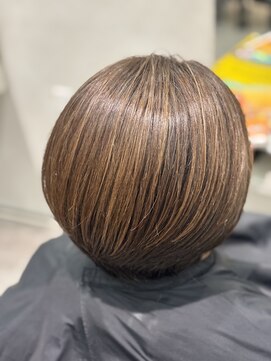 シックノアール(CHIC NOIR) ショートボブ