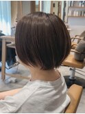 ショートボブ/低めレイヤーショート/赤味消しカラー