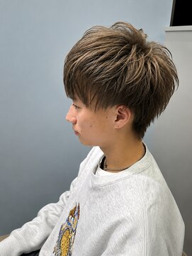 ギーク(Geek) 【Geek春日井】ミルクティーベージュ　men's　《担当　REO》