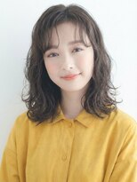 アッシュ 亀戸店(Ash)&nbsp;脱白髪染めハイライト×髪質改善で白髪を活かす艶髪ミディアム