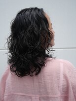 ビュートリアム 福岡(BEAUTRIUM)&nbsp;癖毛を活かしたカーリーレイヤースタイル