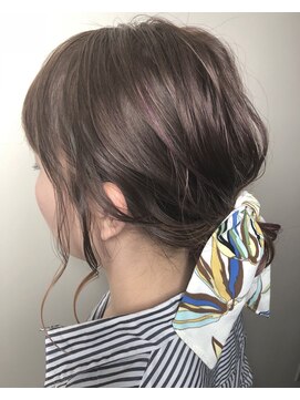 ルーチェ(luce) 簡単アレンジ、シニヨン!ヘアアレンジ