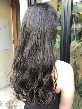 ヘアー アイス ルーチェ(HAIR ICI LUCE) ロングパーマ　ウェーブパーマ　パーマスタイル　担当　山中