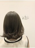 グレージュ×切りっぱなしボブ