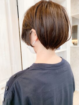 キャアリー(Caary) 福山市美容室人気　丸みショートボブ　イルミナカラーCaary