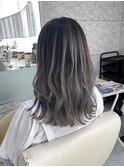 コントラストバレイヤージュカラー