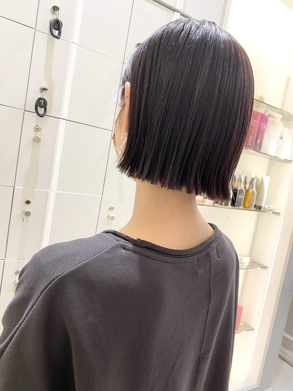 外ハネ ミニボブ 切りっぱなしボブ 【銀座/髪質改善/銀座駅