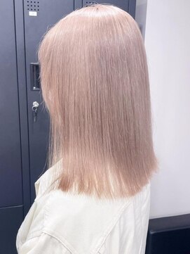 ベレーザ 渋谷(BELEZA) 4706シルキーグレーベージュベビーピンク艶髪ハイトーンカラー