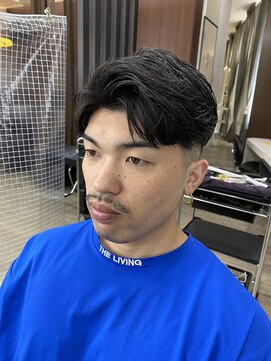 クレス 武蔵浦和店 バックウェーブ刈り上げフェードメンズショート