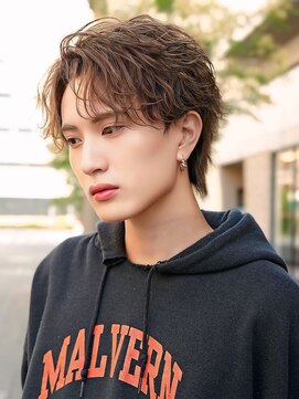 オーシャントーキョーウエスト 心斎橋 (OCEAN TOKYO WEST) 波巻きシースルーセンターパートフェザーパーマ