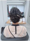 黒髪ヘアのゆるふわアップ【清板】