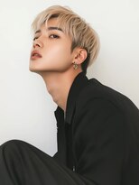 ランテルディ 渋谷(LANTERDIT)&nbsp;ブリーチ ハイトーン 抜きっぱなしブロンド 韓国 ツーブロック